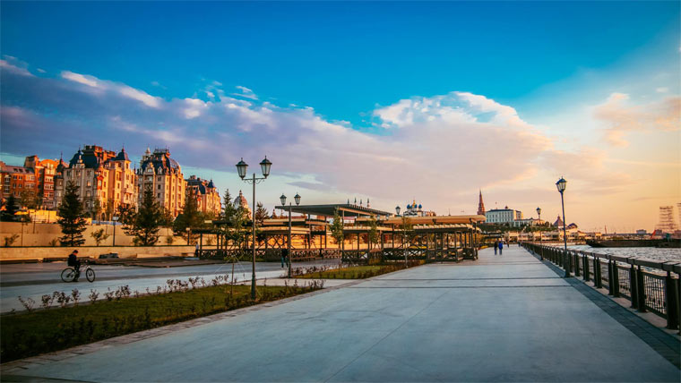 14. Кремлевская набережная реки Казанки Image